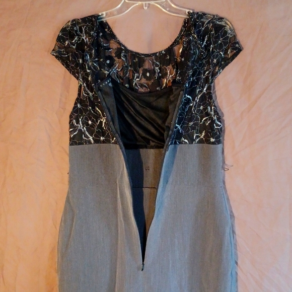 Cap Sleeve Stretch Sheath Dress - Picture 5 of 5